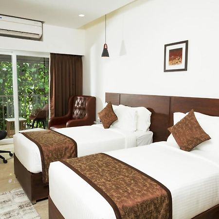 Kochi The Runway Hotel מראה חיצוני תמונה