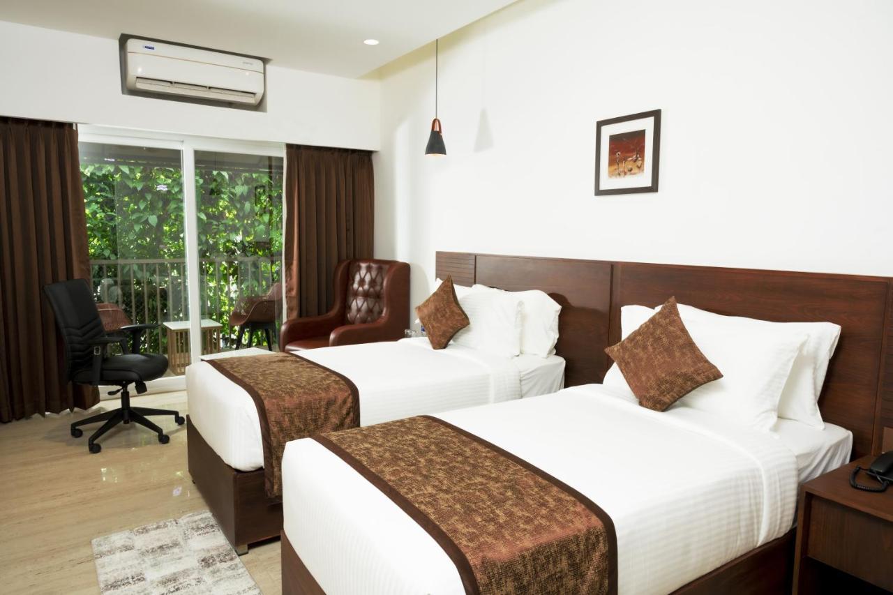 Kochi The Runway Hotel מראה חיצוני תמונה
