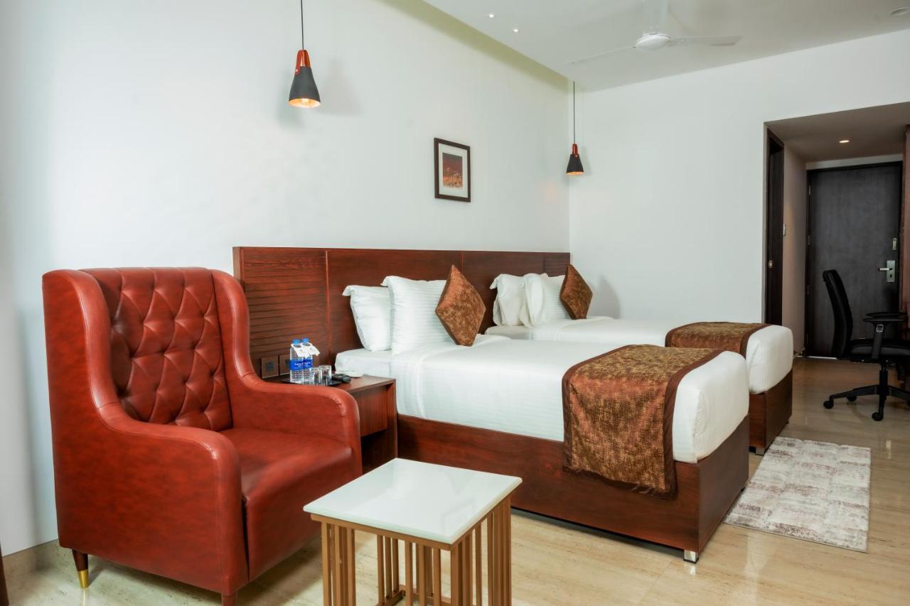 Kochi The Runway Hotel מראה חיצוני תמונה