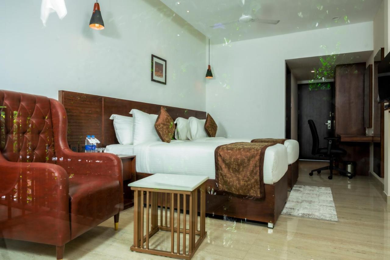 Kochi The Runway Hotel מראה חיצוני תמונה